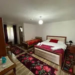 Mehmeti 3* Valbona